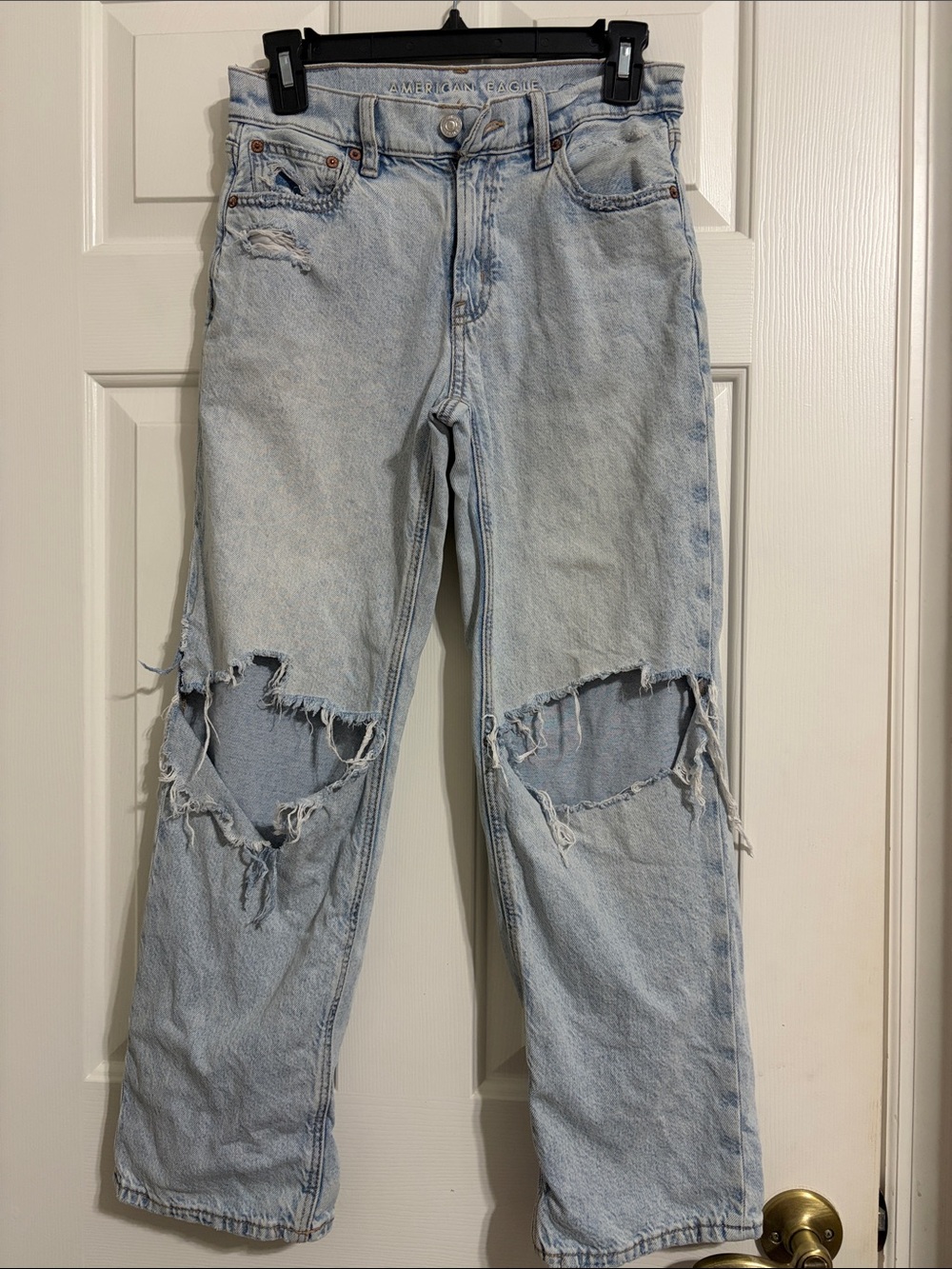 American Eagle Outfitters Light Blue Distressed Straight Jeans